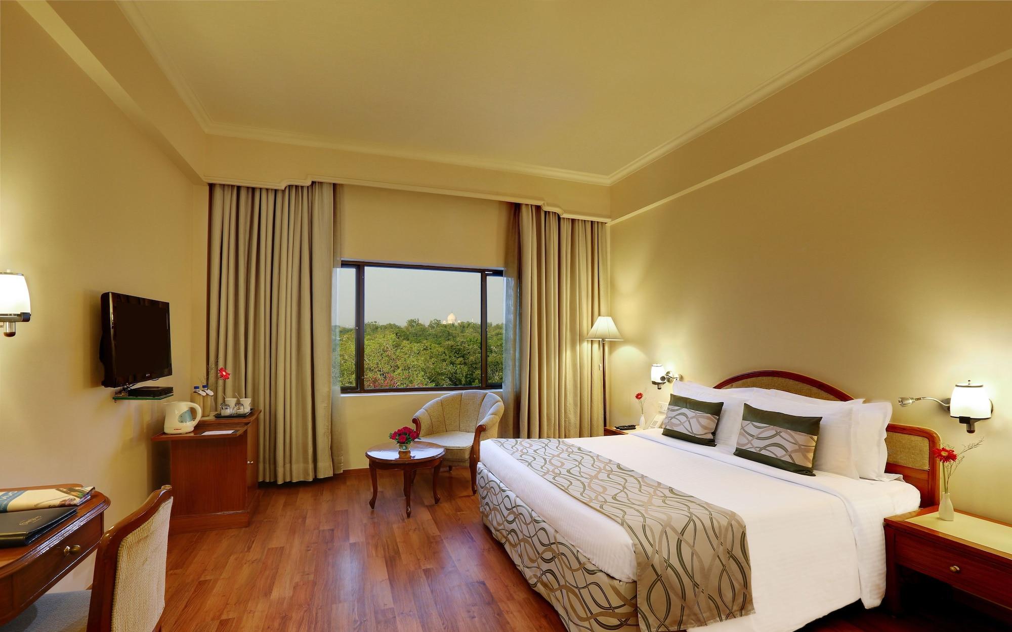 Hotel Clarks Shiraz Agra  Exterior foto