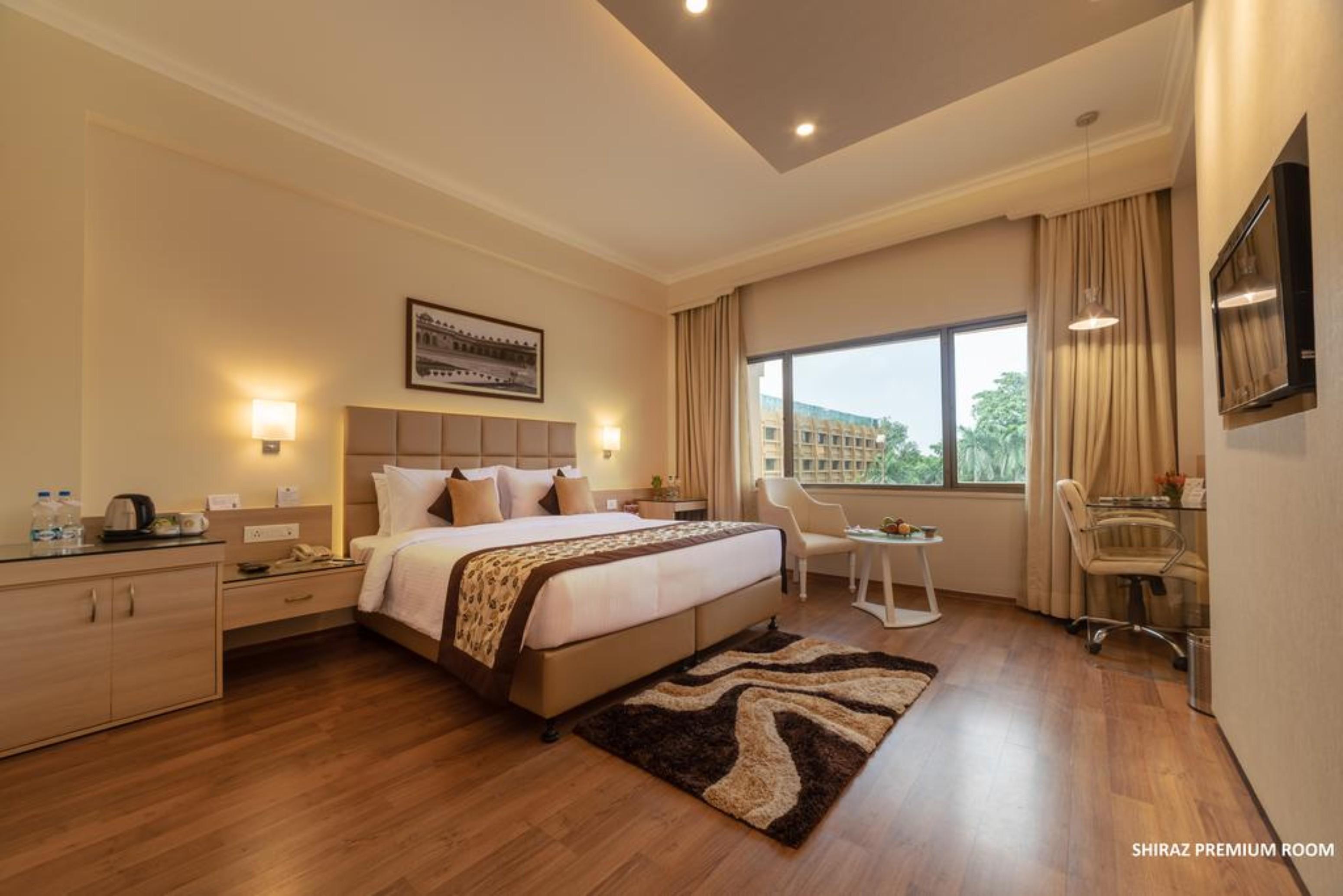 Hotel Clarks Shiraz Agra  Exterior foto