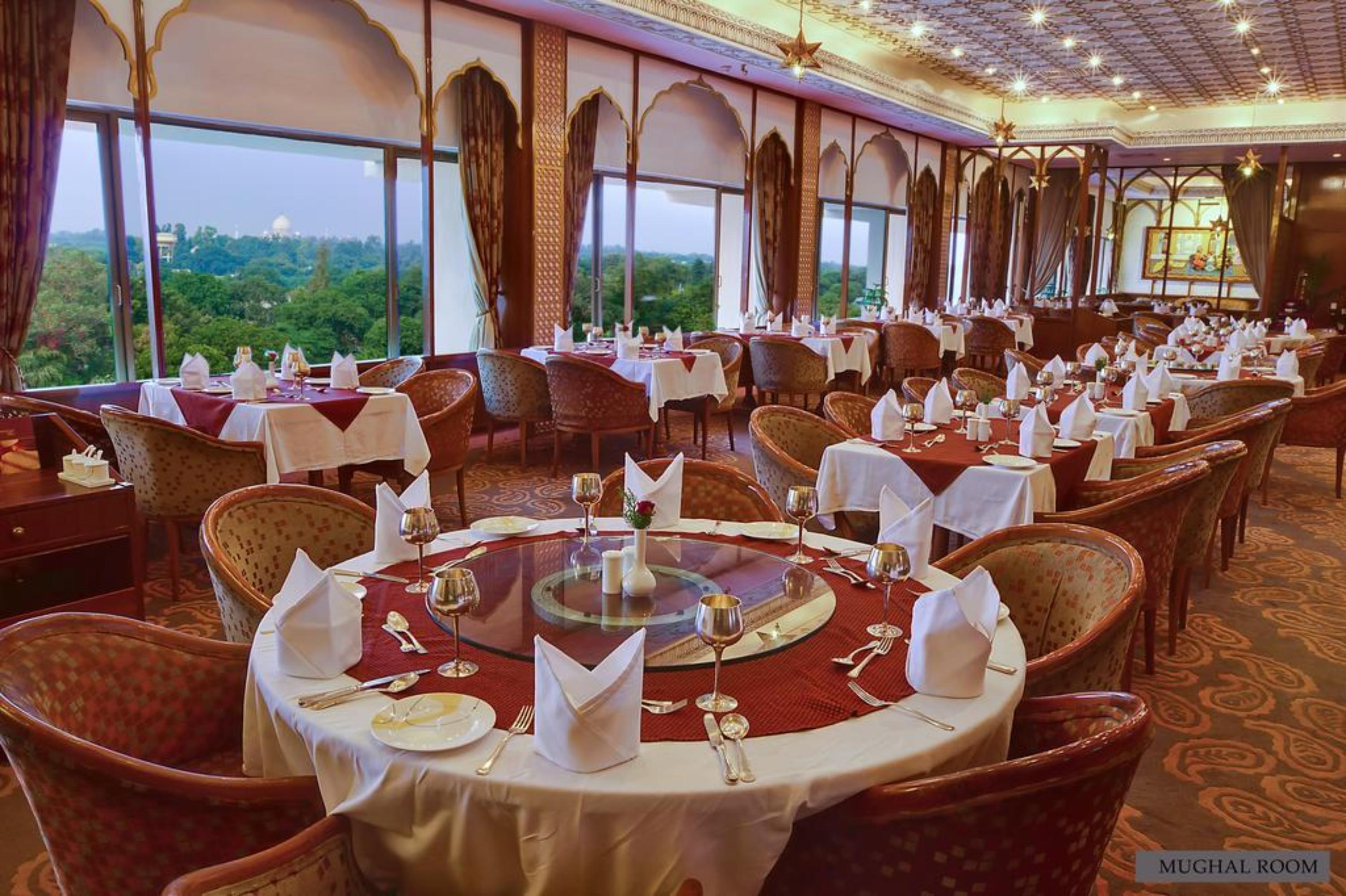 Hotel Clarks Shiraz Agra  Exterior foto