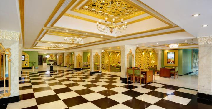 Hotel Clarks Shiraz Agra  Exterior foto