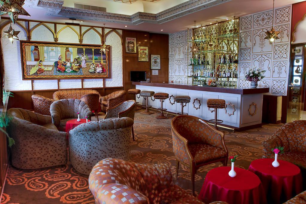 Hotel Clarks Shiraz Agra  Exterior foto