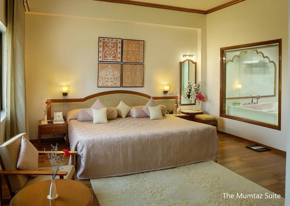 Hotel Clarks Shiraz Agra  Exterior foto