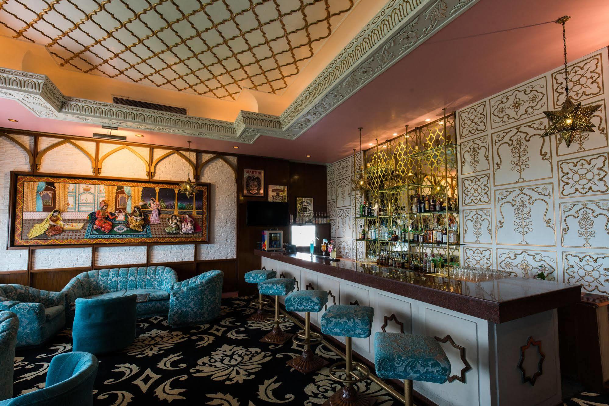 Hotel Clarks Shiraz Agra  Exterior foto