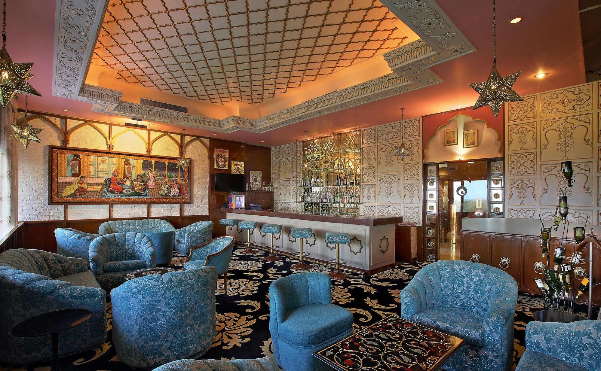 Hotel Clarks Shiraz Agra  Exterior foto